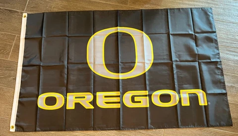 OREGON DUCKS 3X5 FLAG MAN CAVE FLAG OREGON 3 X 5 BANNER FLAGS THE DUCK US NEW Cover