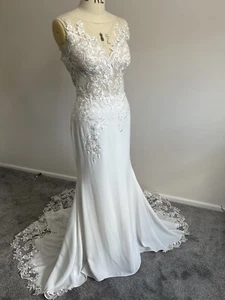 UK size 14 Wedding dress, Unaltered - Picture 1 of 20