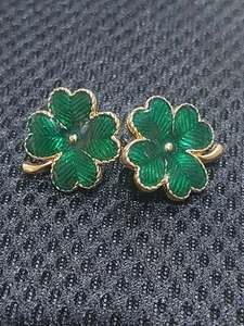 AVON 1993 vintage? Pendientes Lucky 4 LEAF CLEVER Esmalte Verde Tono Dorado - Imagen 1 de 2