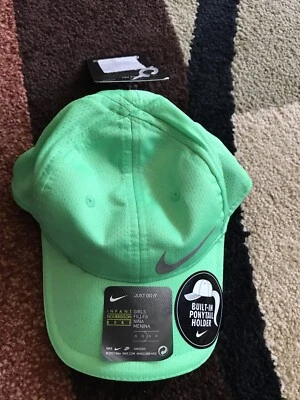 Gorra de béisbol Nike Infantil Niña ajuste seco incorporada soporte de cola de caballo verde nueva con etiquetas Foto 1 de 4