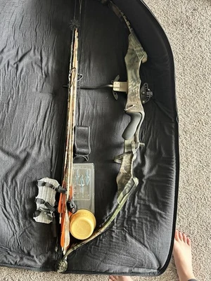 Arco compuesto Golden Eagle para tiro con arco con accesorios Foto 1 de 3