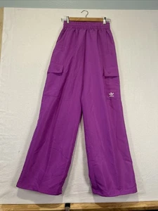 Adidas Essential Pantaloni Cargo Tessuto Viola Burst Donna Taglia XS Vestibilità Larga - Foto 1 di 8