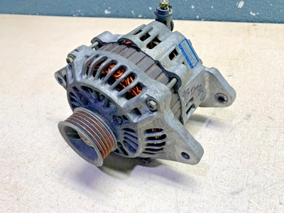 93 94 SUBARU IMPREZA 1.8 ALTERNATOR - Image 1 of 4