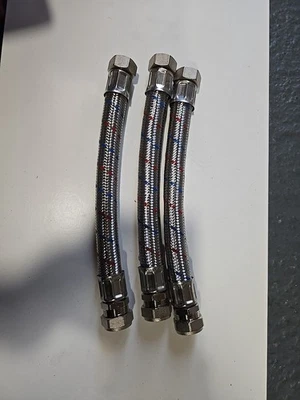 22 Compression To 3/4 High Flow Flexible Connector 30cm Pack Of 3 - Image 1 of 2