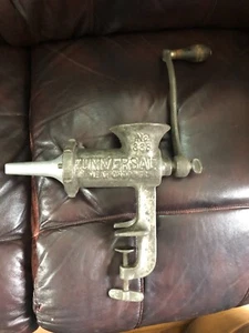 VINTAGE UNIVERSAL MEAT CHOPPER NO 333 LANDERS FRARY & CLARK - Picture 1 of 10