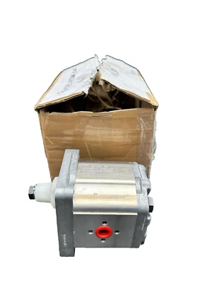 TUROLLA DANFOSS 111.20.220.00 SNP2NN/014RN01BA P1C7C3NNNN Hydraulic Pump - Image 1 of 4