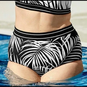 Traje de baño LANE BRYANT Negro Palma Talla 24 Control de Barriga Cintura Alta Parte Inferior NUEVO SIN ETIQUETAS - Imagen 1 de 1