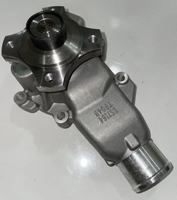 Bomba de agua del motor USMW - US7164 - para Jeep Grand Cherokee y Wrangler 1999-2006 Foto 1 de 4
