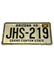 1966 Arizona Nummernschild Distressed und mit 1968 Aufkleber Nr. JHS-219 - Bild 1 von 9