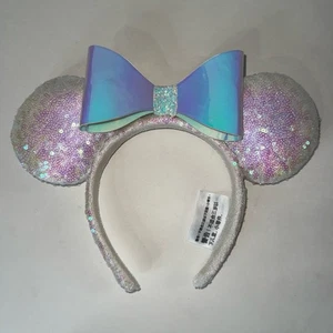 Diadema blanca iridiscente de lentejuelas y orejas con lazo de Minnie Mouse de los parques de Disney - Imagen 1 de 5