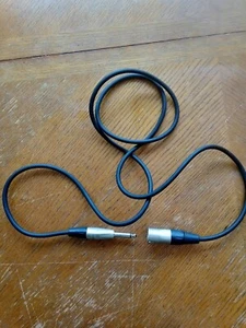 Cable de audio 1/4 macho a XLR macho 4 - 1/2 pies HOSA/REAN - Imagen 1 de 1