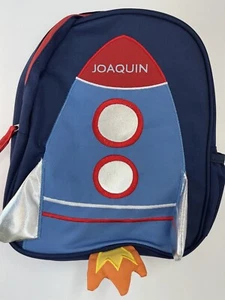 POTTERY BARN KIDS LITTLE CRITTERS ROCKET MINI ZAINO *JOAQUIN* NUOVO NAVE SPAZIALE - Foto 1 di 2
