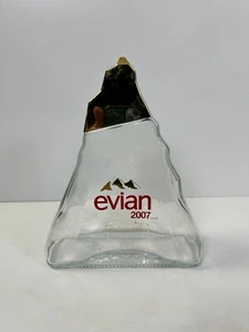 Botella de vidrio Evian edición limitada - 2007 vacía - Imagen 1 de 5