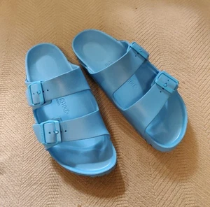 Birkenstock Sandalen hellblau Gummi Schaumstoff Damen Größe 9 / 40 - Bild 1 von 4