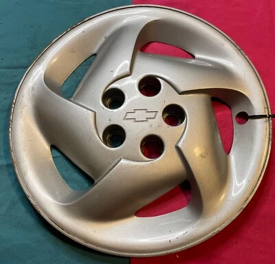 "Chevrolet Cavalier 1992-1999 14"" tapacubos perno en rueda tapa OEM 9592803 UNO" Foto 1 de 4