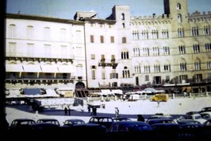 35mm Colour Slide- Piazza Di Campo , Siena   1960 Italy - Picture 1 of 1