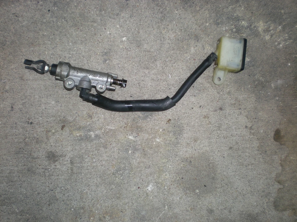 (2) Cilindro maestro de freno trasero Honda VTR1000F VTR 1000 1998 Super Hawk Superhawk Foto 1 de 1