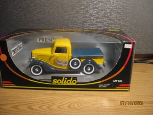 1/18 1936? FORD PICK-UP TRUCK, YELLOW/BLUE, "SUNLIGHT SOAP", SOLIDO #8020 - Picture 1 of 18