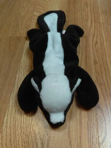 Vintage Ty Beanie Babies Stinky Skunk 1995 with Beans 11 inch Plush Stuffed Toy - Picture 1 of 7