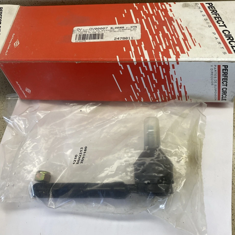 Extremo de varilla de amarre de dirección Perfect Circle ES3529 - exterior delantero Foto 1 de 3