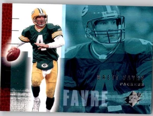 2006 Upper Deck SPX Brett Favre NFL PWE Base Card Packers #32 - Picture 1 of 2