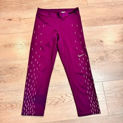 Nike Dri-Fit Pro Linear Rain Black Reflective Capri Legging Pants Size M Medium - Image 1 of 4