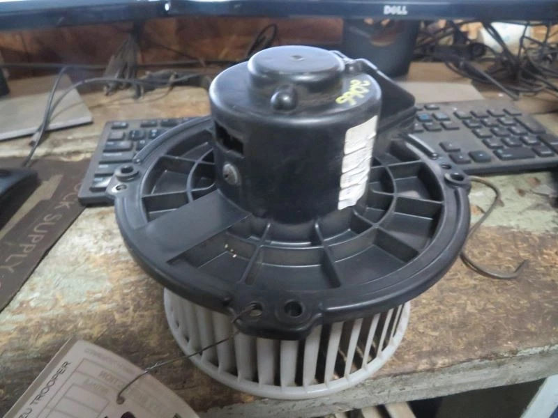 Motor soplador delantero compatible con 00-02 ISUZU TROOPER 53991 Foto 1 de 4