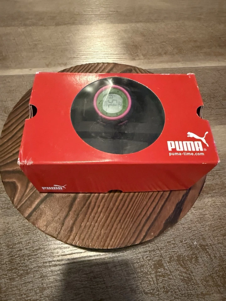 Monitor de ritmo cardíaco digital Puma rosa negro/caucho PU910541008 PRECIO DE VENTA SUGERIDO POR EL FABRICANTE 85 $ Foto 1 de 4