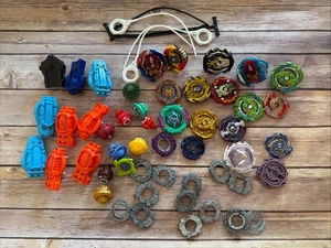 2 Pfund große Sammlung Posten Beyblade Burst Metal Fusion Werfer Kreisel - Bild 1 von 10
