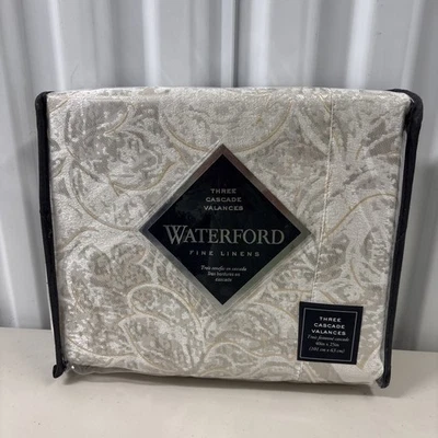 Waterford Belissa tres cenefas en cascada 40x25” CNBLSA W108C3 plata champán Foto 1 de 4