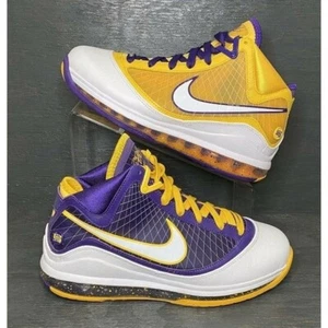 Nike LeBron VII 7 QS Media Day (GS) DA3203-500 TALLA 7Y = 8,5 MUJER - Imagen 1 de 5