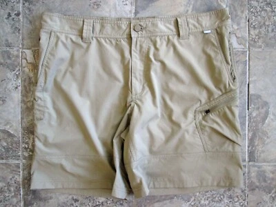 Cabela's Men's Nylon Stretch Shorts 2XL 44x9 Olive Green Most Wick Comfort Waist - Imagem 1 de 4
