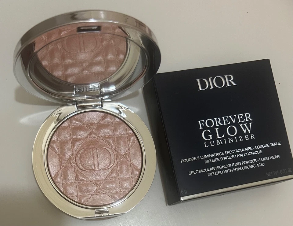 Luminizador Dior Forever Glow 02 halo dorado. Nuevo en caja Foto 1 de 1