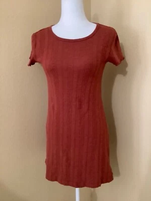 Vestido recto American Eagle acanalado de manga corta mezcla de algodón talla XS Foto 1 de 4