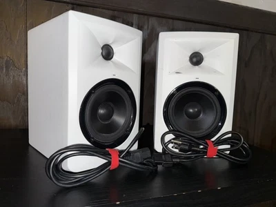 JBL LSR305 Studio Monitors PAIR (with Cables) Great Condition Tested and Working - Image 1 of 4