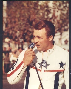 Evel Knievel Color 8x10 Foto am Mikrofon - Bild 1 von 1