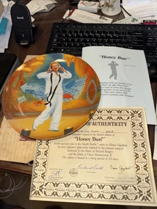 Edwin M. Knowles"Honey Bun"South Pacific"Collector Plate by Elaine Gignillant - Picture 1 of 3