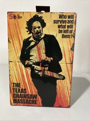 Neca The Texas Chainsaw Massacre Ultimate Leatherface Bonita Mujer Caja Dañada Foto 1 de 4