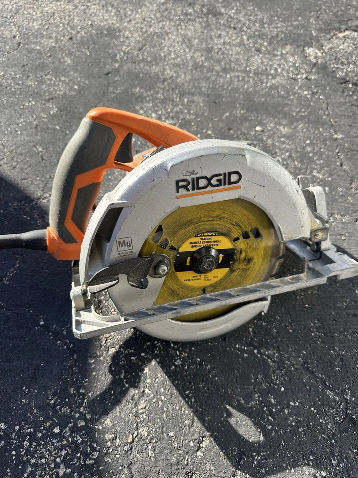Ridgid R32021 7-1/4" Corded Circular Saw - Image 1 of 2