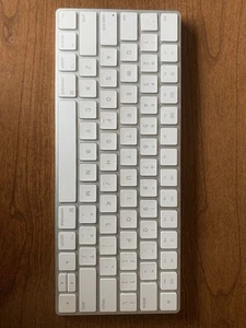 Apple Mac Wireless Keyboard, modern, white Works Great - Picture 1 of 4