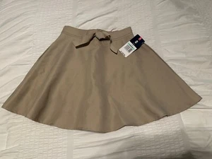 IZOD Girls Elastic Waist Belted Scooter Skirt Uniform Size 8 Regular Khaki - Picture 1 of 6