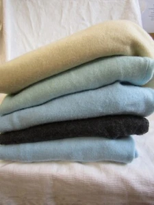Lot of 5 Cashmere Jumpers damaged/worn for craft, recycle, upcycle blue/cream - Picture 1 of 1