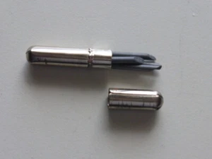 1 Etui mit 4 Zirkelminen 2 mm NEU - Picture 1 of 1