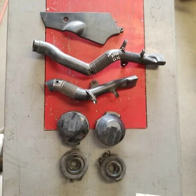 Lote de piezas de goma curativa carenado plástico admisión Suzuki GSXR600W 1992 93 Foto 1 de 4