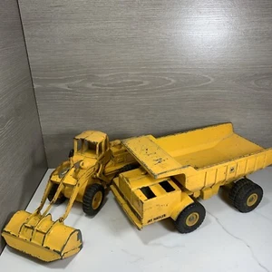 Vintage ~ "ERTL" International Harvester ~ Pay Hauler Dump Tractor / Pay Loader - Picture 1 of 21