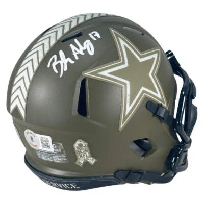Mini casco de fútbol americano firmado por Brandon Aubrey Dallas Cowboys Salute to Service Speed Foto 1 de 3