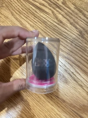 Esponja de maquillaje Beauty Blender Foto 1 de 2