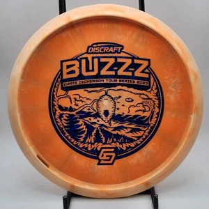 Discraft ESP Swirl Buzzz Chris Dickerson T.S. 2023 177+ Gramm. Boden gestempelt - Bild 1 von 2