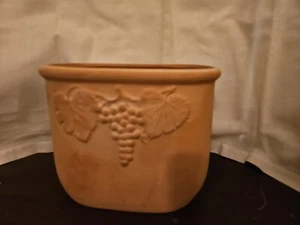 Terra Cotta Oval Planter Fruit Design 7 x 5 x 3 - Picture 1 of 5