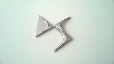 Genuine Citroen DS3, 2015 Year, 1.6 Diesel Rear Boot Badge - Image 1 of 4